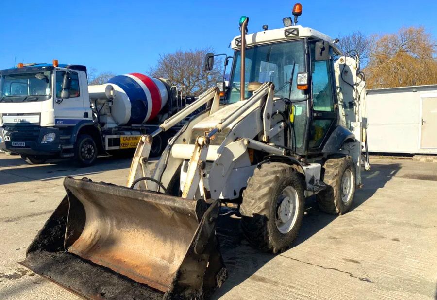 foto Buldoexcavator JCB 2CX