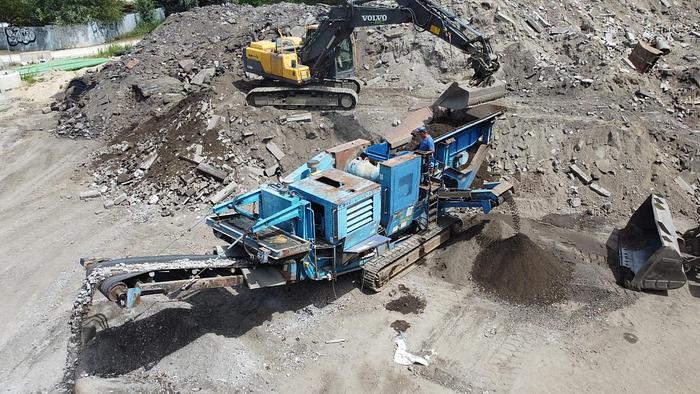 foto Concasor cu falci Terex Pegson Metrotrak